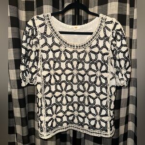 Anthropologie Solitaire Size XL embroidered Elegant Black White Floral Lace Top